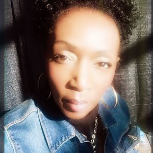 Meet your Posher, Yvette